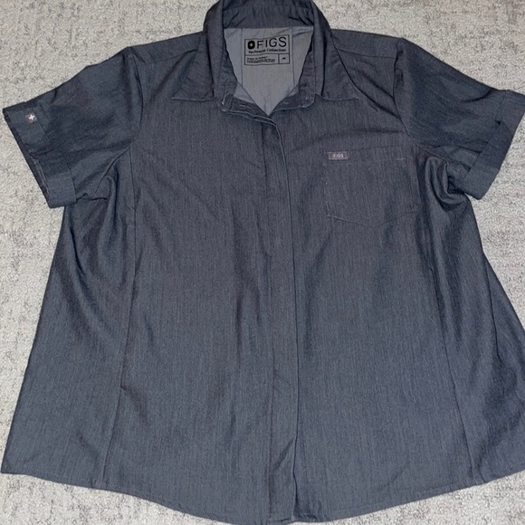 Figs scrub top - Picture 2 of 3